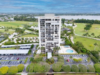 Beach Condo For Sale in West Palm Beach, Florida