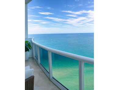 Beach Condo For Sale in Sunny Isles Beach, Florida