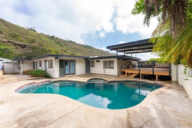 Beach Home Active Under Contract in Honolulu, Hawaii