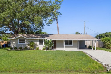 Beach Home For Sale in Sarasota, Florida