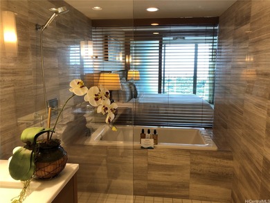 Beach Condo For Sale in Honolulu, Hawaii