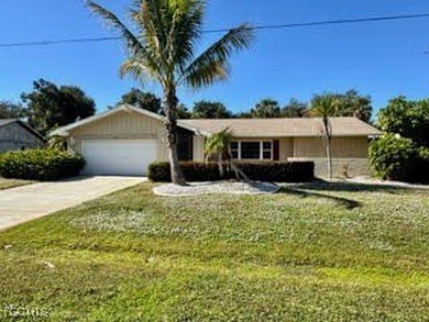 Beach Home For Sale in North Fort Myers, Florida
