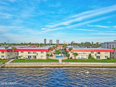 Beach Condo For Sale in Daytona Beach, Florida