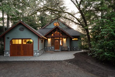 Beach Home For Sale in North Saanich, 