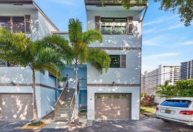 Beach Townhome/Townhouse For Sale in Pompano Beach, Florida
