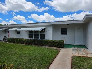 Beach Condo For Sale in Lake Worth, Florida