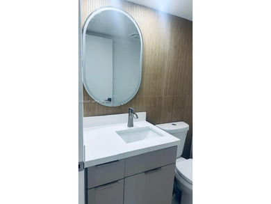 Beach Condo For Sale in Pembroke Pines, Florida