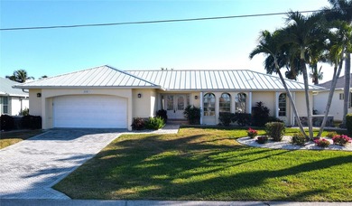 Beach Home For Sale in Punta Gorda, Florida