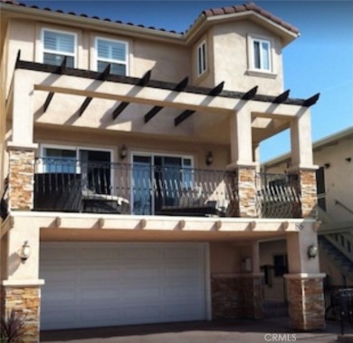 Beach Townhome/Townhouse For Sale in Hermosa Beach, California