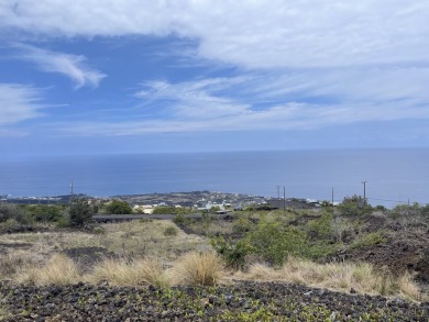 Beach Lot For Sale in Captain Cook, Hawaii