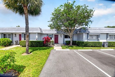 Beach Condo For Sale in West Palm Beach, Florida