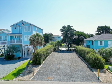 Beach Lot For Sale in Holden Beach, North Carolina