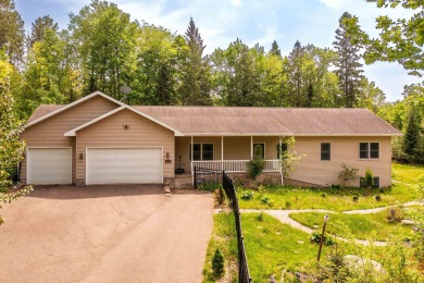 Beach Home For Sale in Duluth, Minnesota