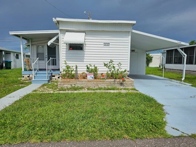 Beach Home For Sale in St. Petersburg, Florida