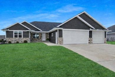 Beach Home For Sale in Green Bay, Wisconsin