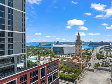 Beach Condo For Sale in Miami, Florida