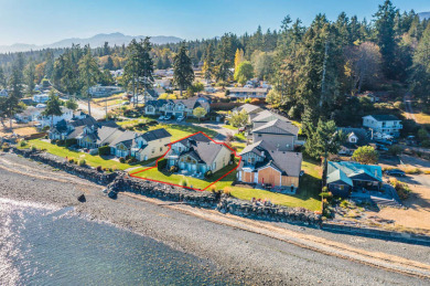 QUALICUM NORTH WATERFRONT EXECUTIVE Panoramic unobstructed views - Beach Home for sale in Bowser, British Columbia on Beachhouse.com