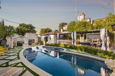 Beach Home For Sale in Newport Beach, California