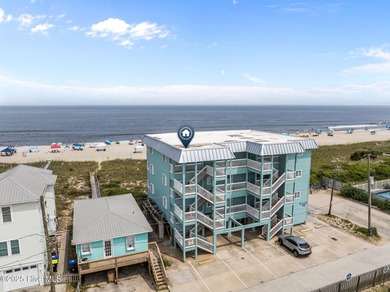 Beach Condo For Sale in Carolina Beach, North Carolina