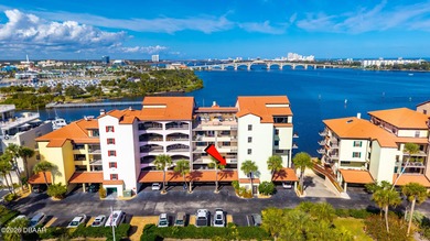 Beach Condo For Sale in Daytona Beach, Florida