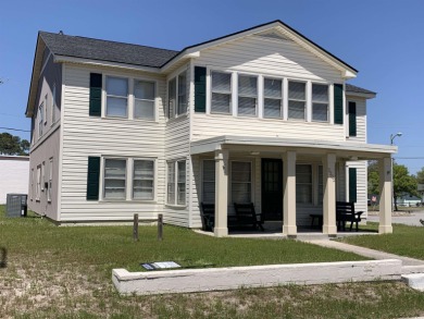 Beach Home For Sale in North Myrtle Beach, South Carolina