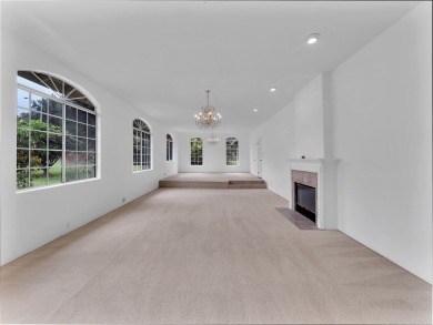 Beach Home For Sale in Kamuela, Hawaii