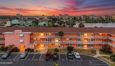 Beach Condo For Sale in Daytona Beach, Florida