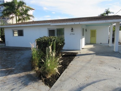 Beach Home For Sale in Naples, Florida