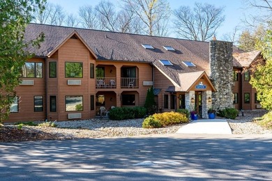 Beach Condo For Sale in Egg Harbor, Wisconsin