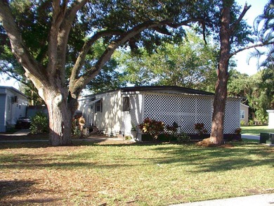 Beach Home For Sale in Palm Beach Gardens, Florida