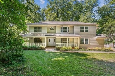 Beach Home For Sale in Gloucester, Virginia