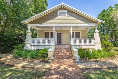 Beach Home For Sale in Apalachicola, Florida