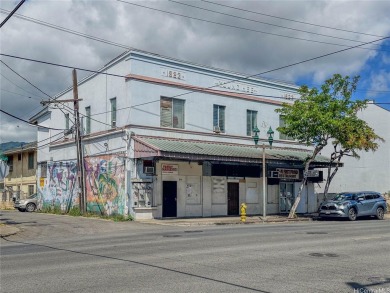 Beach Home For Sale in Honolulu, Hawaii