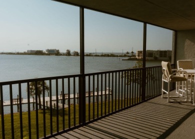 Beach Condo For Sale in Cocoa Beach, Florida