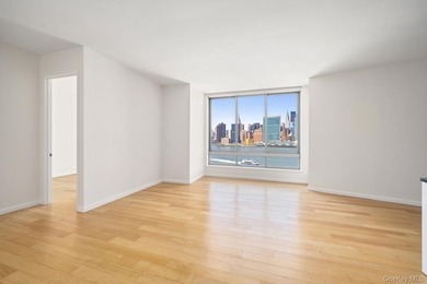 Beach Condo For Sale in Queens, New York