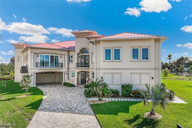 Beach Home For Sale in Fort Myers, Florida