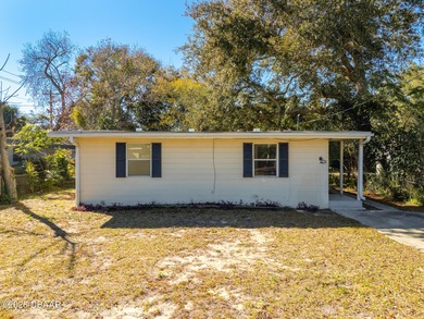 Beach Home Sale Pending in Daytona Beach, Florida