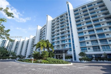 Beach Condo For Sale in Aventura, Florida