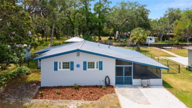 Beach Home For Sale in Yankeetown, Florida