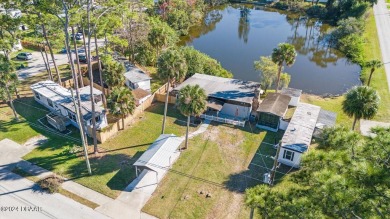 Beach Townhome/Townhouse For Sale in Port Orange, Florida