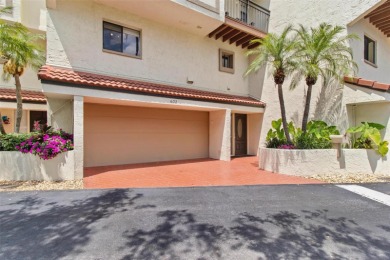 Beach Townhome/Townhouse Sale Pending in Clearwater Beach, Florida