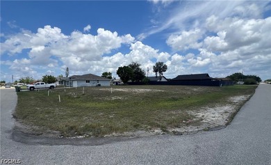 Beach Lot For Sale in Cape Coral, Florida