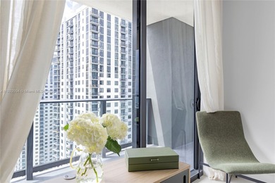 Beach Condo For Sale in Miami, Florida