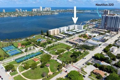 Beach Condo For Sale in Lake Park, Florida