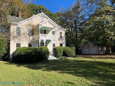 Beach Home Sale Pending in Irvington, Virginia