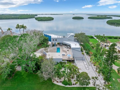 Beach Home Sale Pending in St. Petersburg, Florida