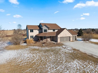 Beach Home For Sale in Kewaunee, Wisconsin