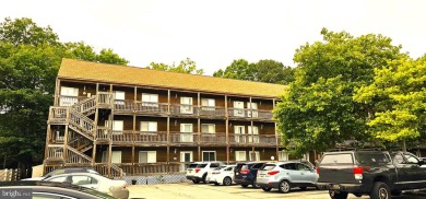 Beach Condo For Sale in Ocean City, Maryland