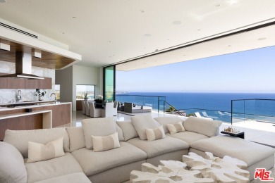 Beach Home For Sale in Malibu, California