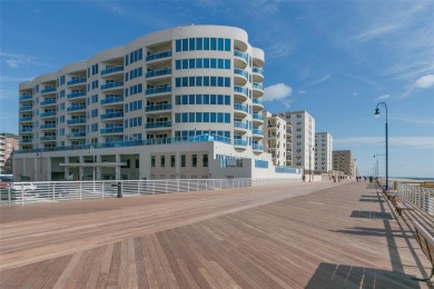 Beach Condo For Sale in Long Beach, New York